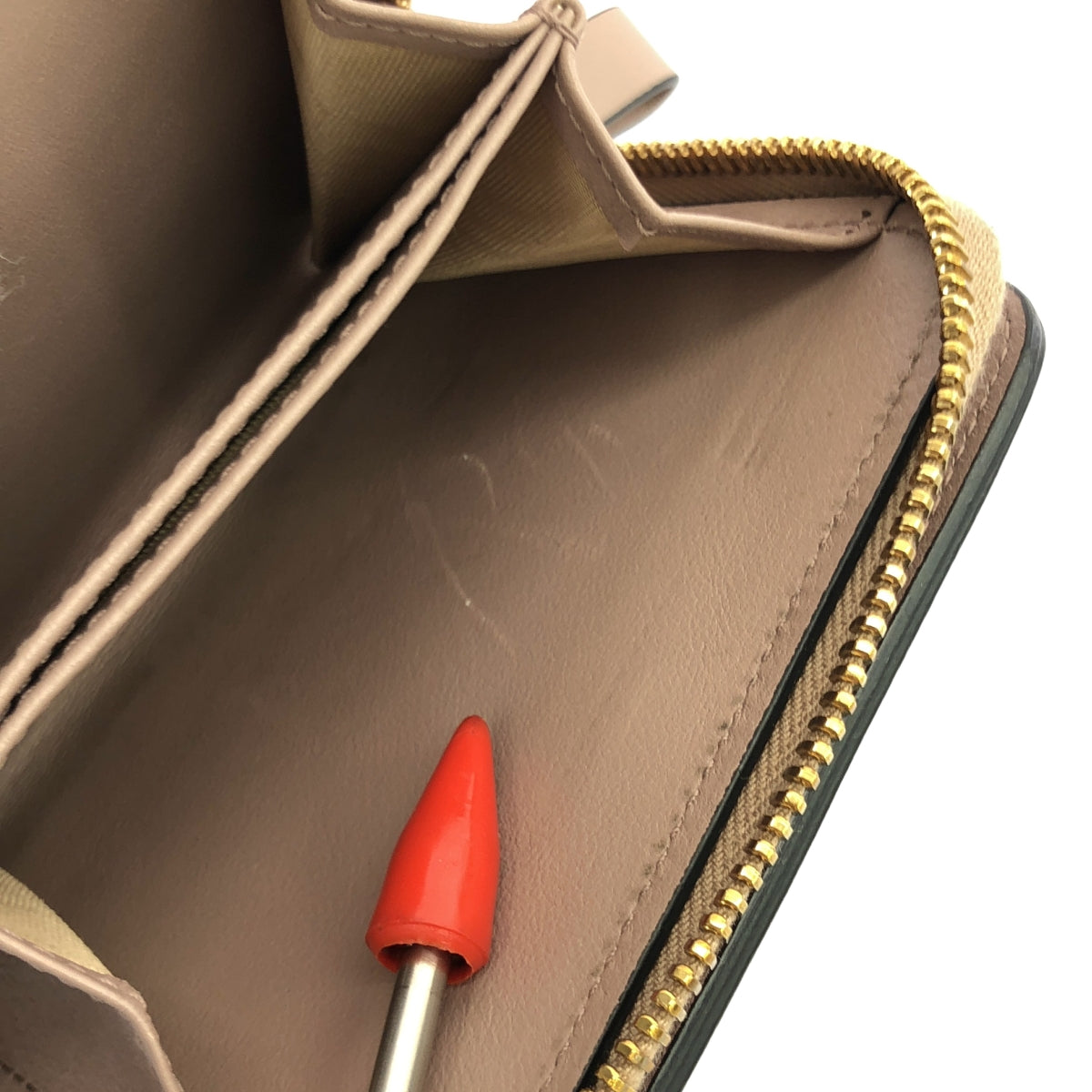 【미품】 VALENTINO GARAVANI / 발렌티노 가라바니 | 스터드 가죽 지갑 | UNI | 베이지 | 여성