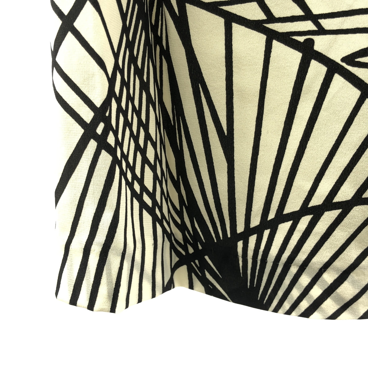 DRIES VAN NOTEN / 드리스 반 노튼 | silk 100 % / 실크 총 무늬 사이드 지퍼 스커트 / 총 안감 | 36 | 여성