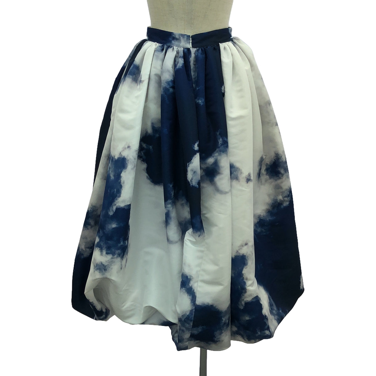 ALEXANDER MCQUEEN / 알렉산더 맥퀸 | Sky-print Pleated Full Skirt 스카이 프린트 스커트 | 36 | 블루/화이트 | 여성