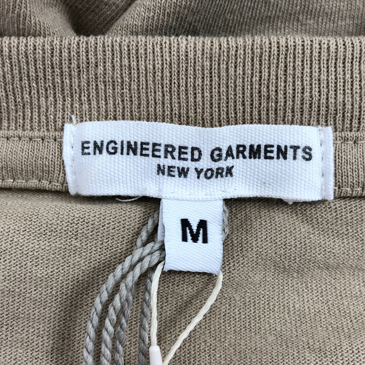 Engineered Garments | 印花十字圓領 T 卹長頸鹿印花口袋 T 卹 | M 碼 |