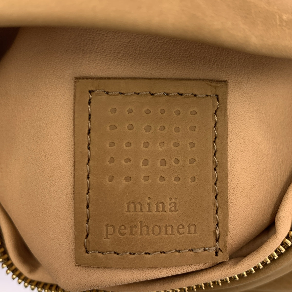 mina perhonen / 미나페르호넨 | tambourine / 탬버린 소가죽 카우레자 핸들 가방 |