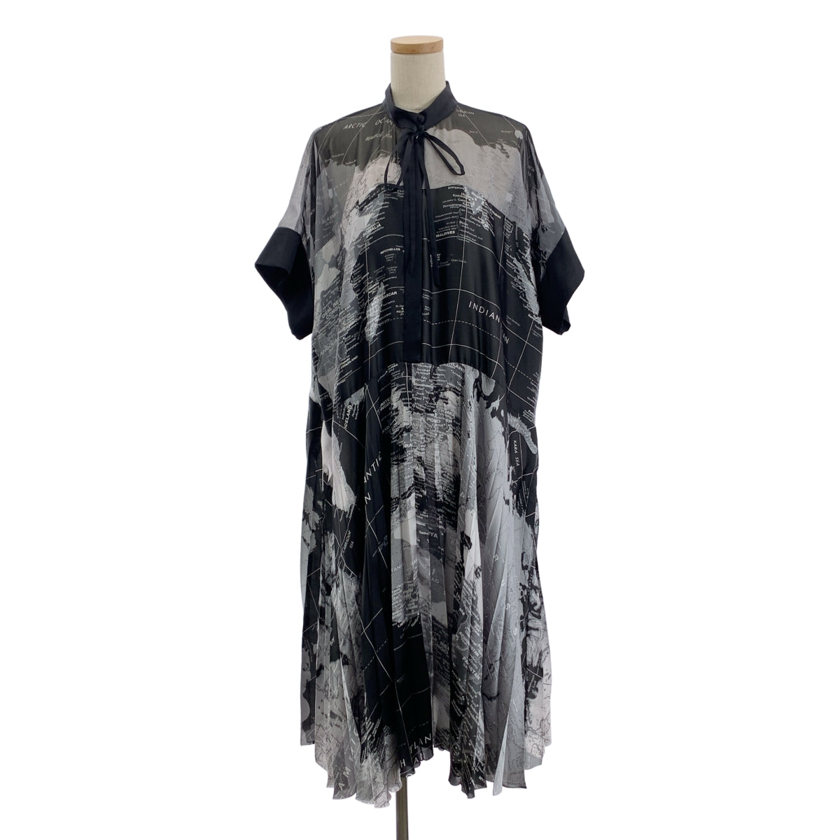 sacai | 世界地圖褶皺印花長裙 | 尺寸 1 | 多色 | 女款
