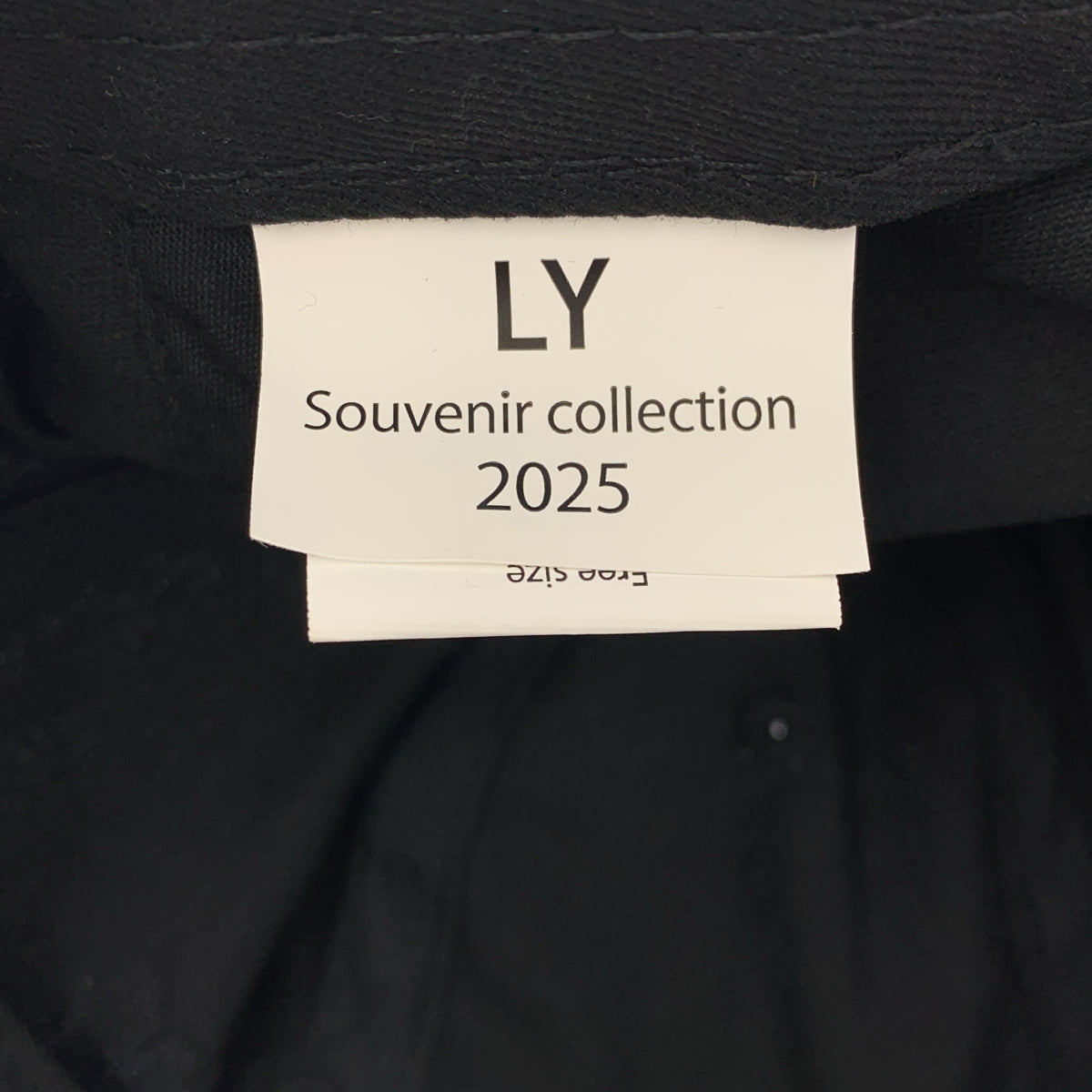 None / | LY / 엘와이 garabato cap 로고 모자 유니섹스 |