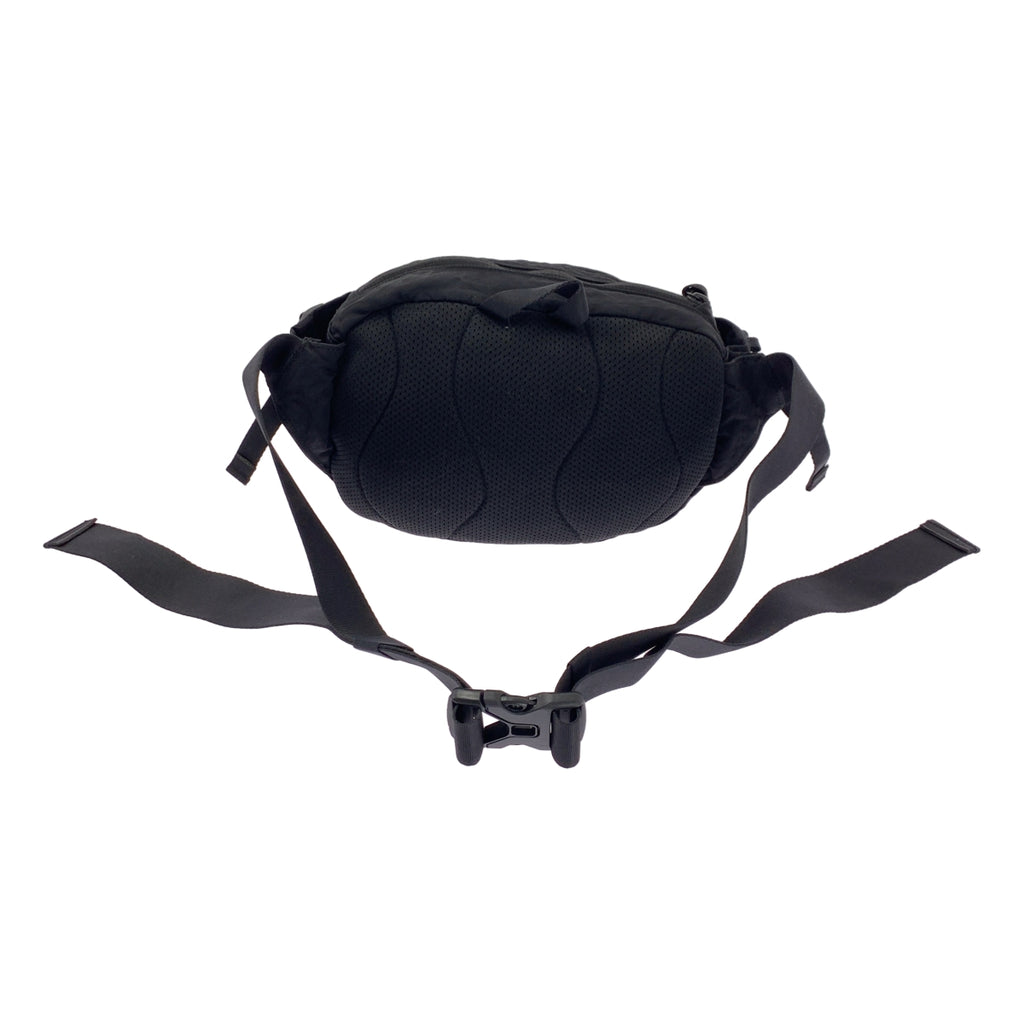CP COMPANY / 씨피 컴퍼니 | NYLON B CROSSBODY PACK 바디팩 가방 |