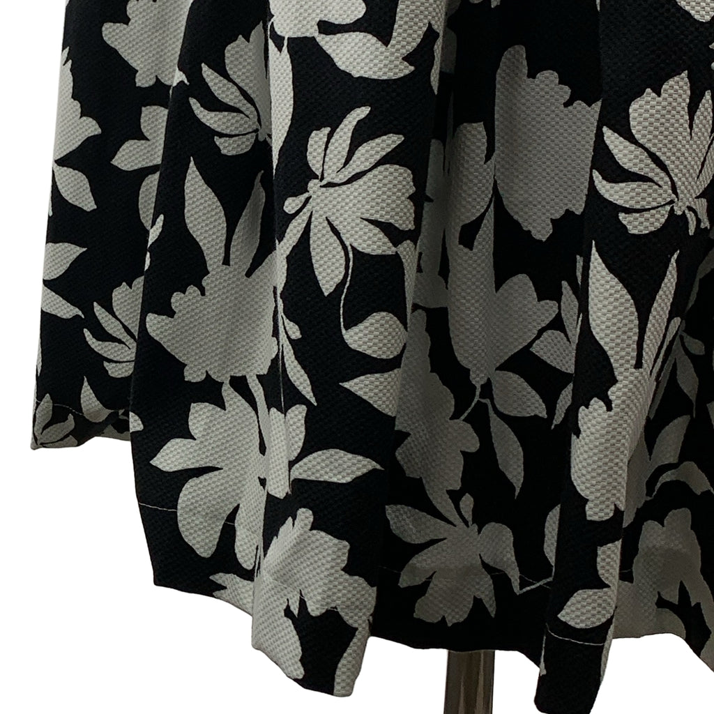 [品相良好] COMME des GARCONS COMME des GARCONS / Comme des | 2025 春夏 |花卉印花薄紗寬鬆褶皺半身裙| SHOPBOP S |黑/白|女性的