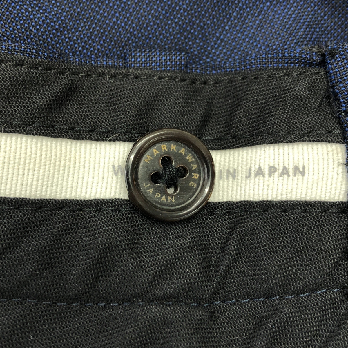 MARKAWARE / マーカウェア | CLASSIC FIT TROUSERS ORGANIC WOOL TROPICAL / タック テーパード スラックス パンツ | 1 | メンズ