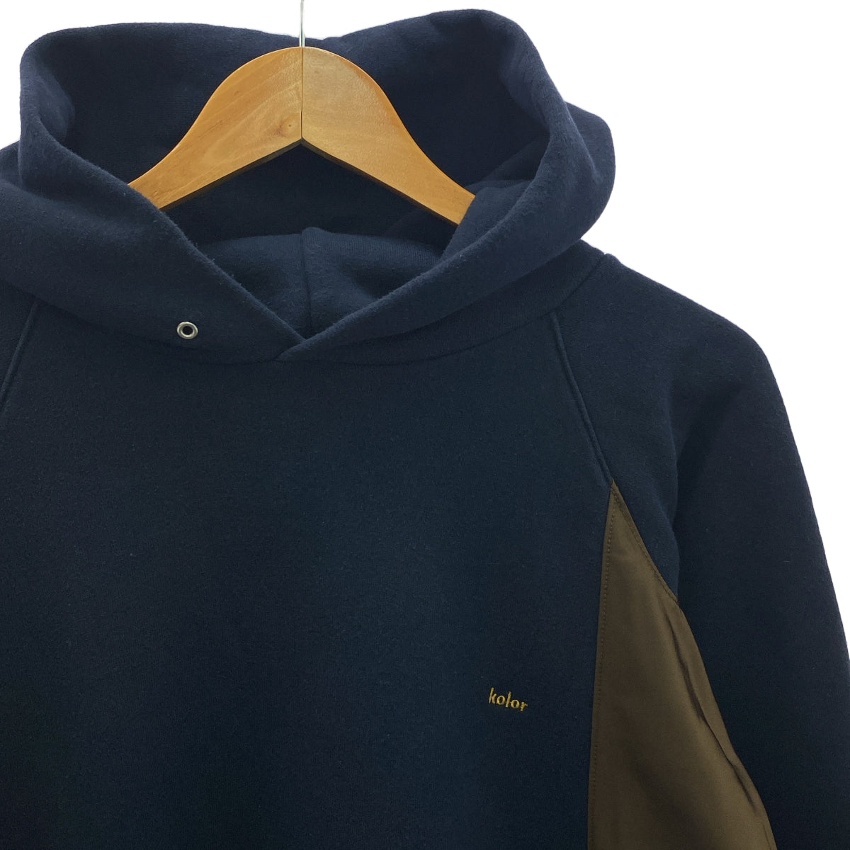 kolor / 컬러 | 코튼 나일론 전환 로고 자수 후드 | 3 | 네이비 | 남성