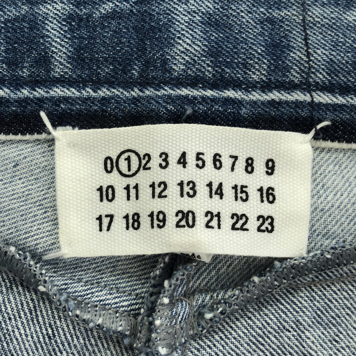 [狀況良好] Maison Margiela | 2020秋冬 |合約重建牛仔褲 |構造重建剪裁牛仔褲 |尺寸 36 |靛藍 |女性的