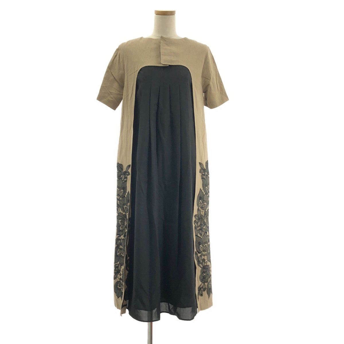 ADORE | 刺繡條紋洋裝 | 36號 |女裝