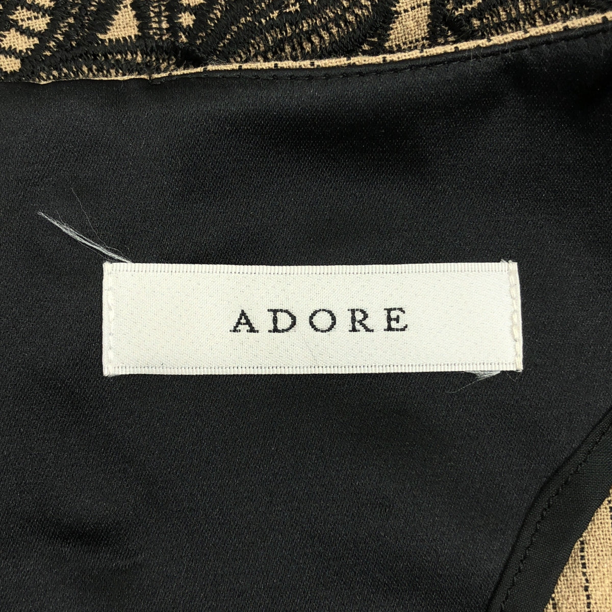 ADORE | 刺繡條紋洋裝 | 36號 |女裝