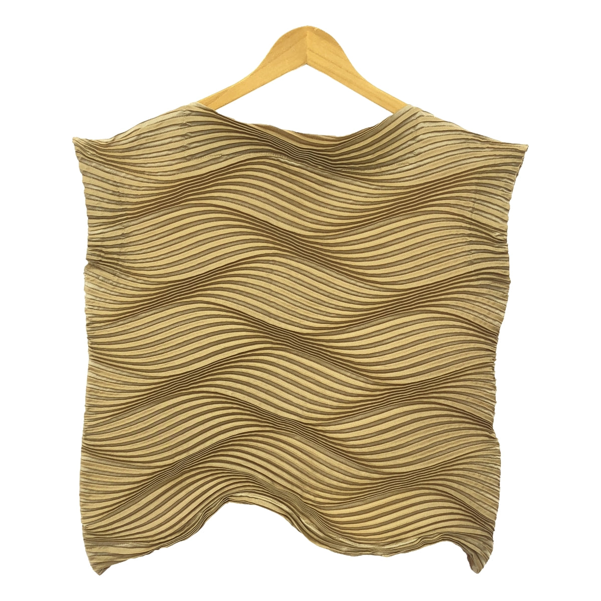 ISSEY MIYAKE | 3D Pleated Stretch Sleeveless Top | 2 | Women's