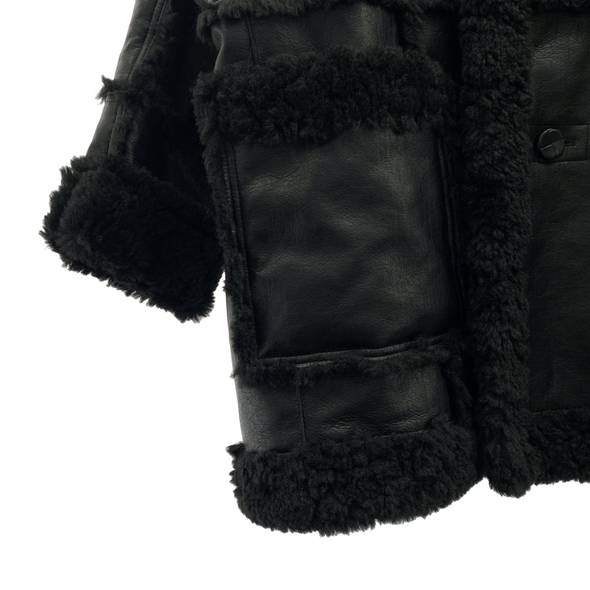 PERVERZE / 퍼버스 | Re-PET Single Breasted Coat / 보어 전환 오버코트 | W | 여성