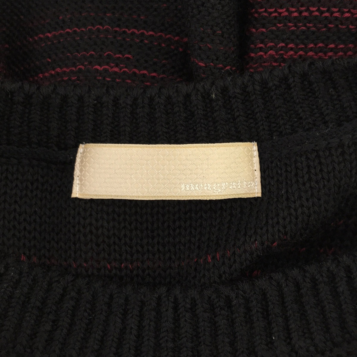 美格拉提亞 / 美格拉提亞 | 2023秋冬 |針織 P/O⁡ 破舊分層提花針織 | 2 |黑色/勃艮第酒紅色|男士