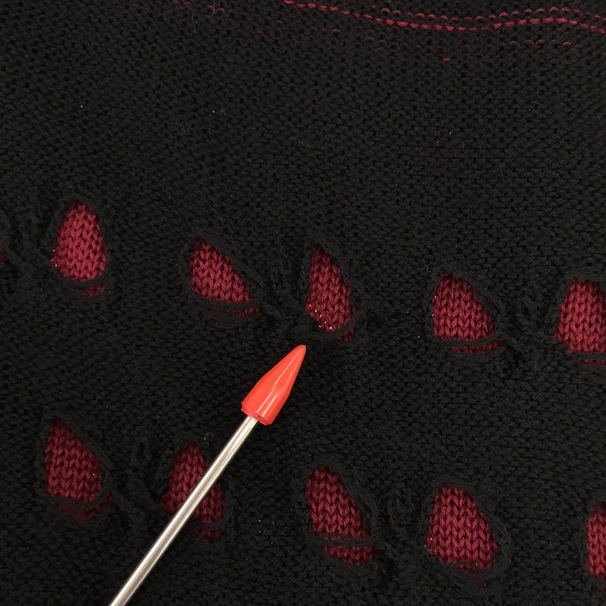 meagratia / メアグラーティア | 2023AW | Knit P/O⁡ ダメージ加工 レイヤード ジャガード ニット | 2 | ブラック / バーガンディー | メンズ