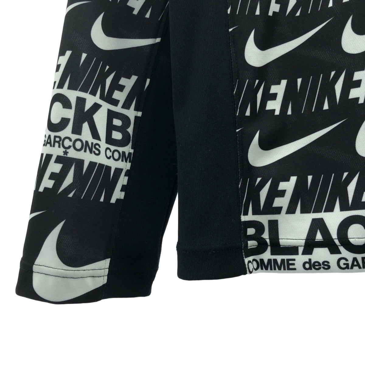 BLACK COMME des GARCONS / ブラックコムデギャルソン | 2019AW / AD2019 | NIKE LOGO ZIP PARKA ロゴ総柄 ポリエステル ジップパーカー | M | ブラック / ホワイト | メンズ