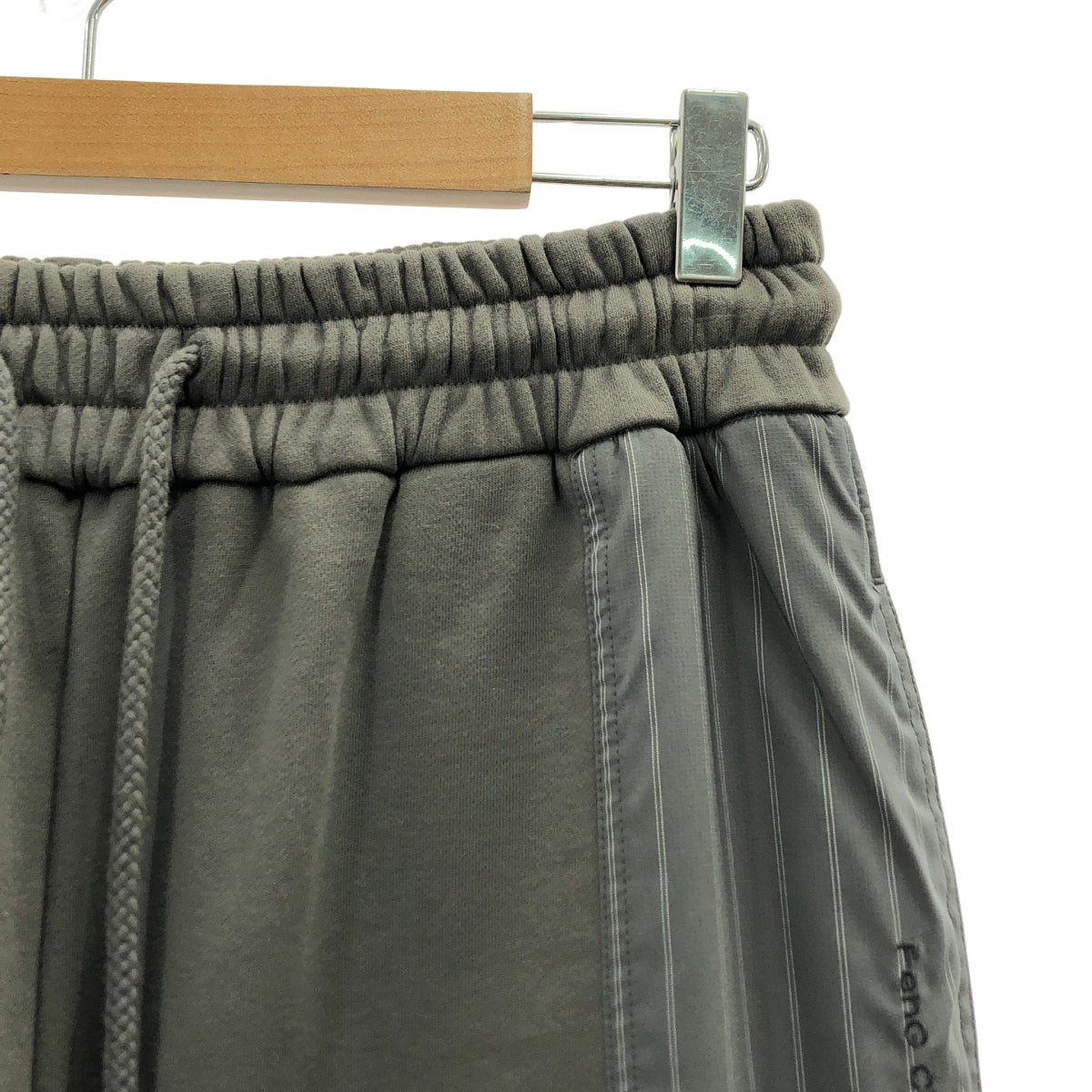 FenG CHen WANG / 펜첸완 | pinstripe-print panel trousers 핀 스트라이프 패널 카고 바지 스웨트 팬츠 | S | 남성