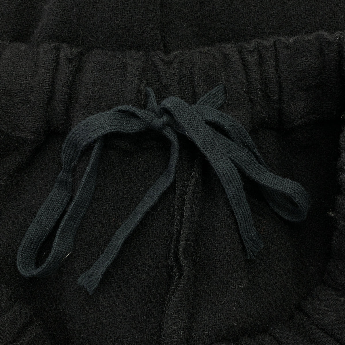 COMME des GARCONS | 2024 秋冬系列 | 羊毛縮水抽繩寬褲 | S 碼 |