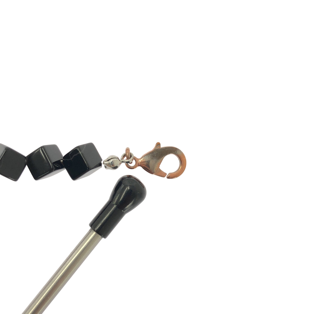 petite robe noire / 쁘띠 로브 노어 | 비쥬 비즈 목걸이 | 블랙 / 실버 | 여성