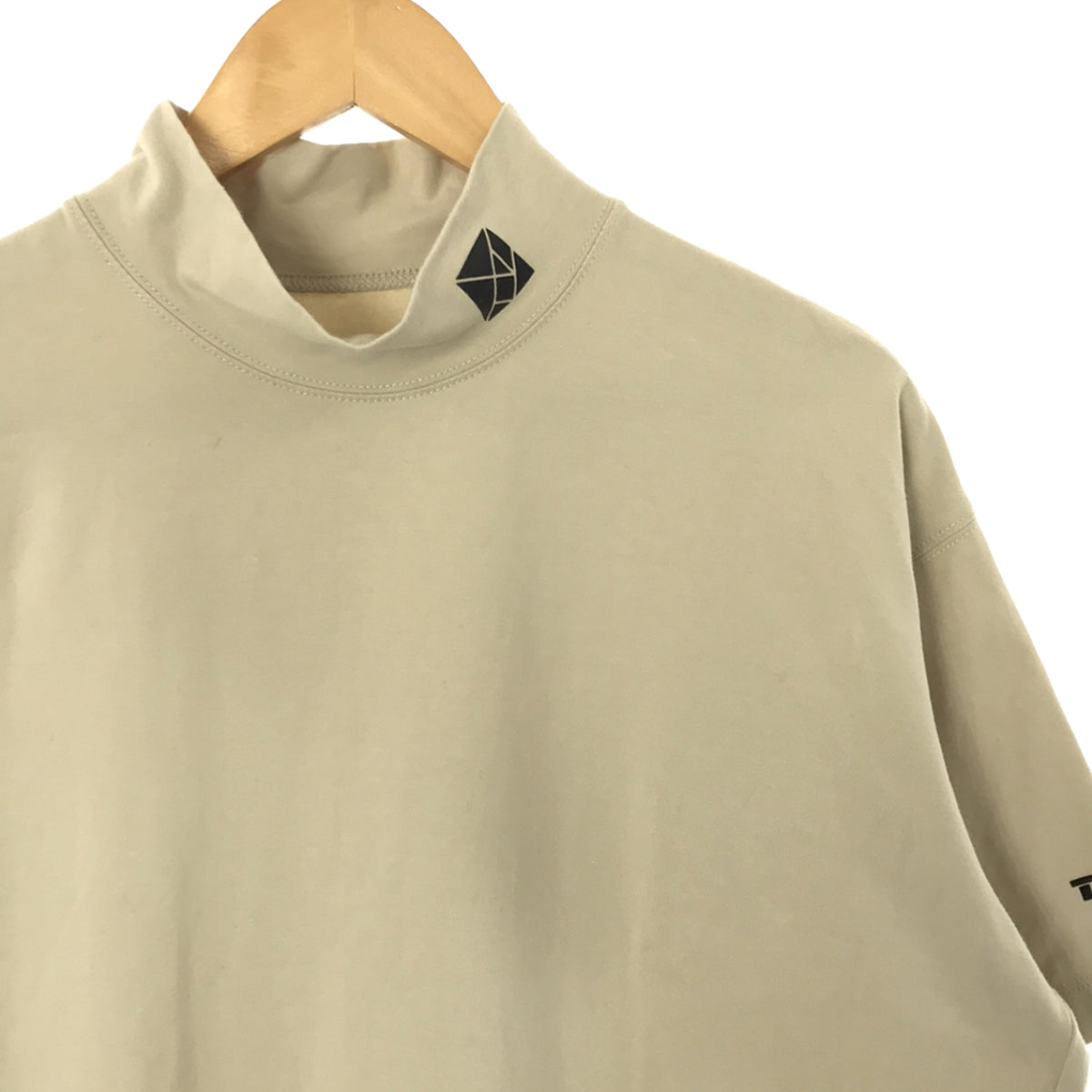 TANGRAM / タングラム | ロゴプリント モックネックTシャツ | XL 