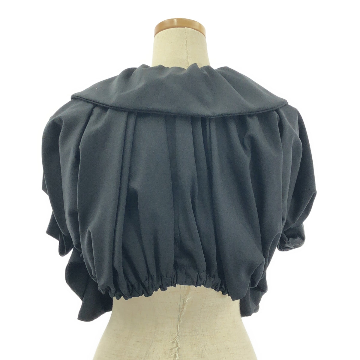 [狀況良好] COMME des GARÇONS | 2023 春夏 |羊毛荷葉邊短上衣 | S 號 |黑色|女性的