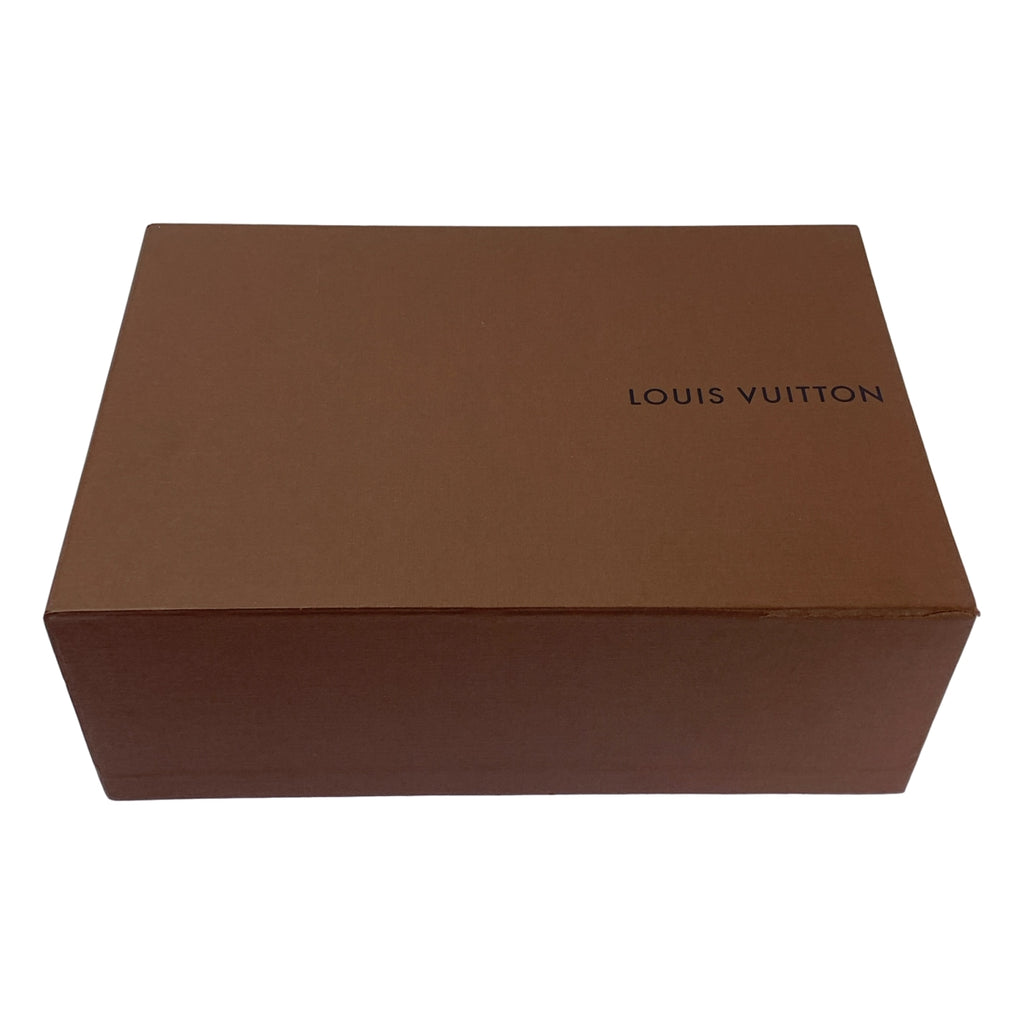 Louis Vuitton / 루이비통 | 에나멜 가죽 로고 플레이트 힐 펌프스 | 37 | 여성