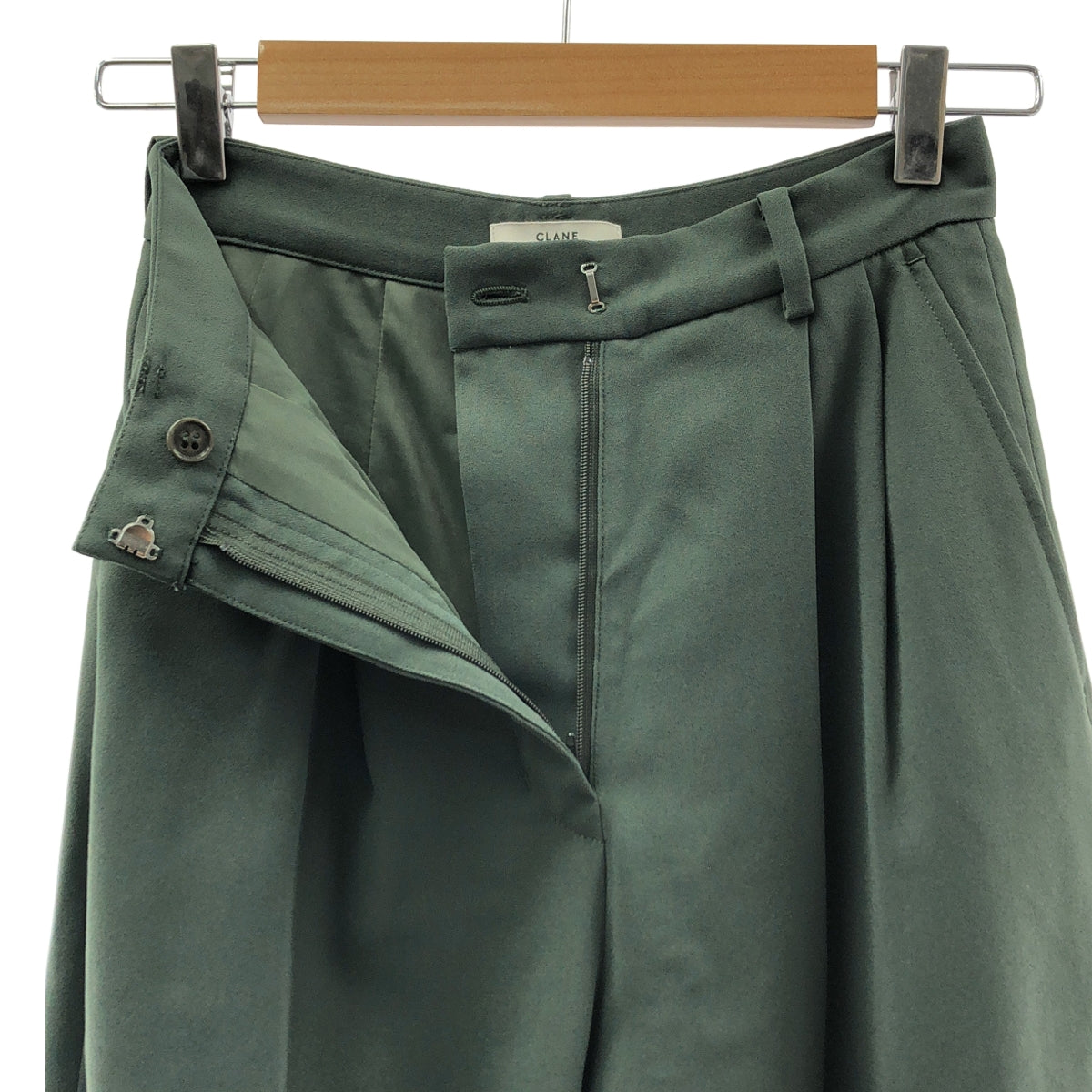[狀況極佳] CLANE | 基本款褶襉褲 | 有內襯 | 0碼 | 綠色 | 女款
