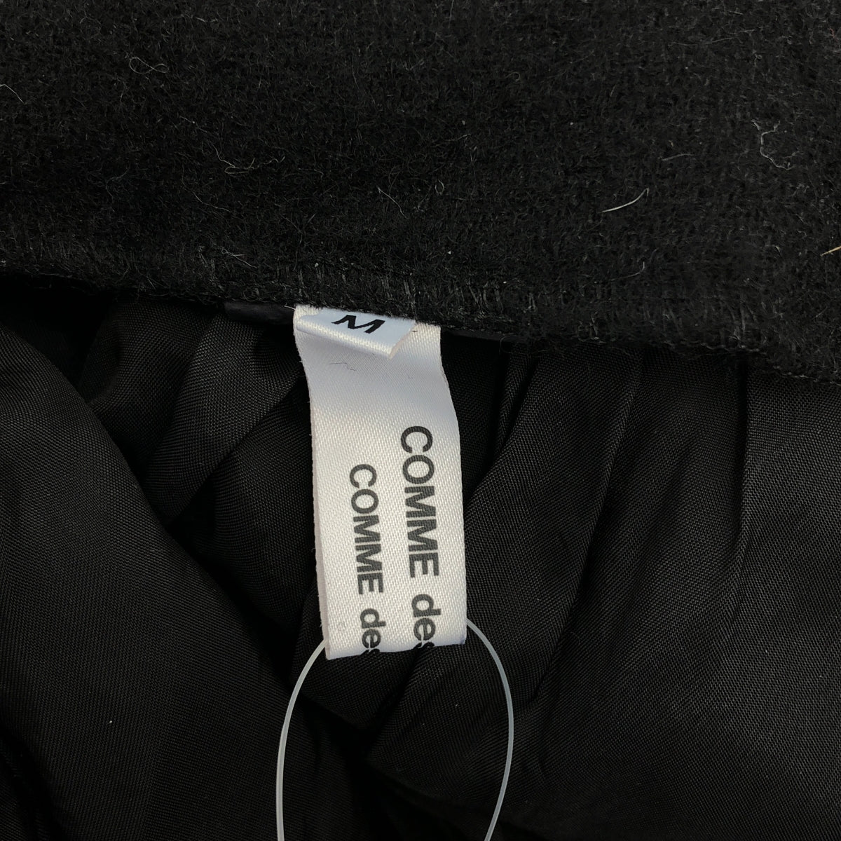 COMME des GARCONS | 2022 秋冬 | 羊毛荷葉邊毛衣裙 | M 碼 | 黑色 | 女款