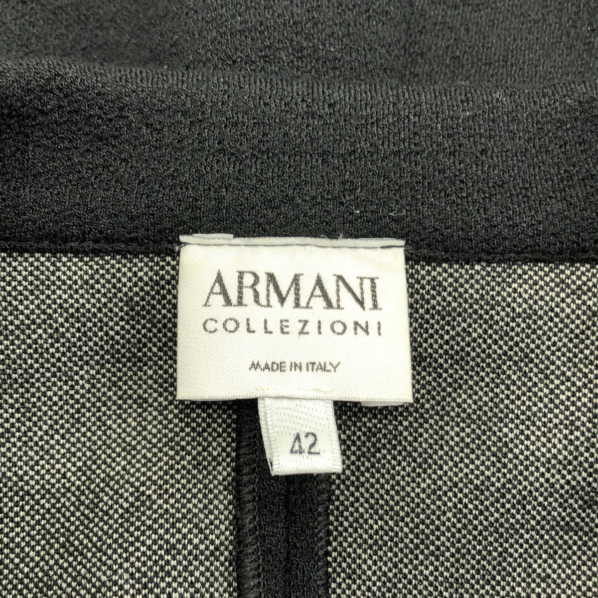 阿瑪尼精選系列 | 單排扣修身西裝外套與後拉鍊半身裙套裝 | 尺寸 42 | 女裝