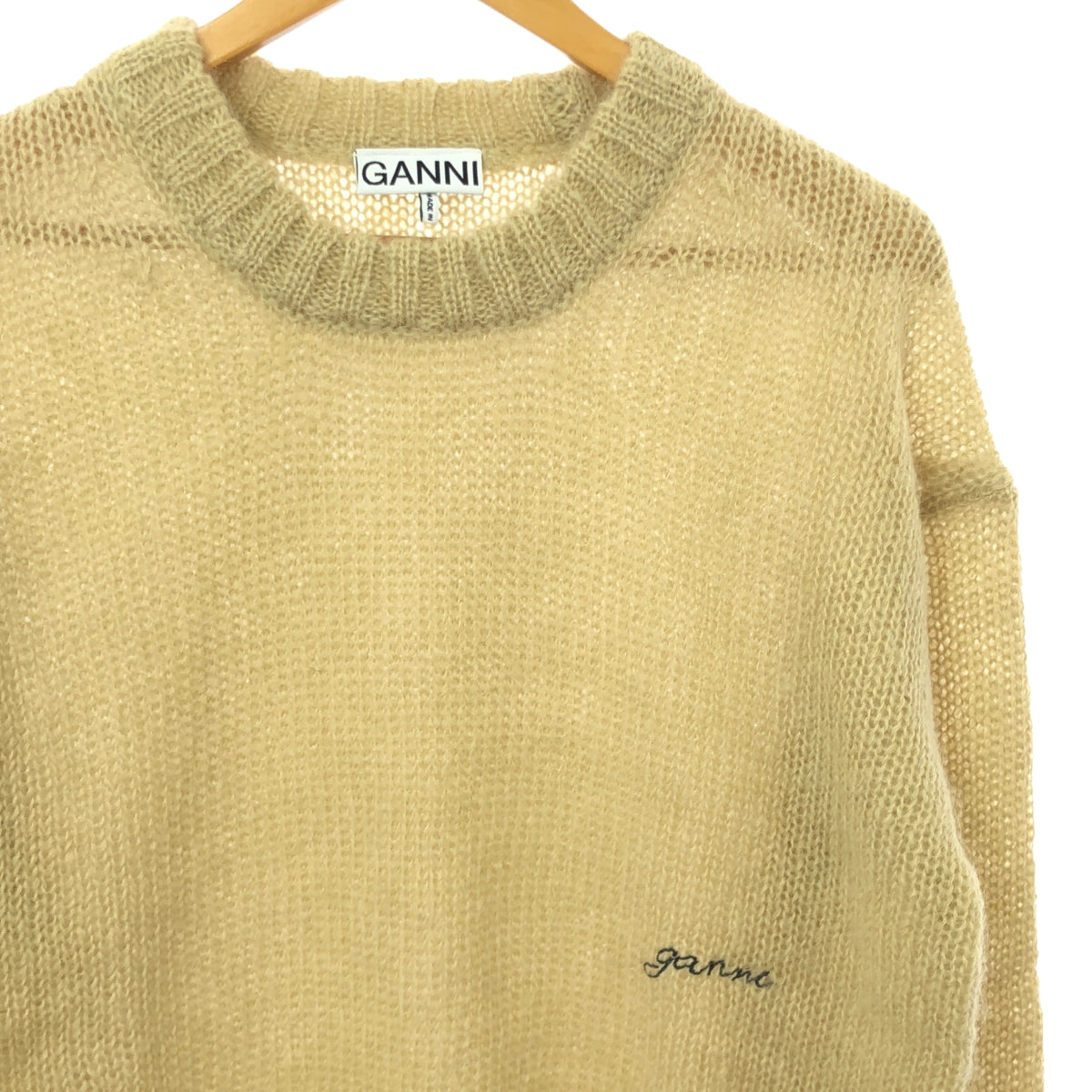 【미품】 Ganni / 가니 | Mohair O-neck Pullover 로고 자수 모헤어 O 넥 니트 | S/M | 베이지 | 여성