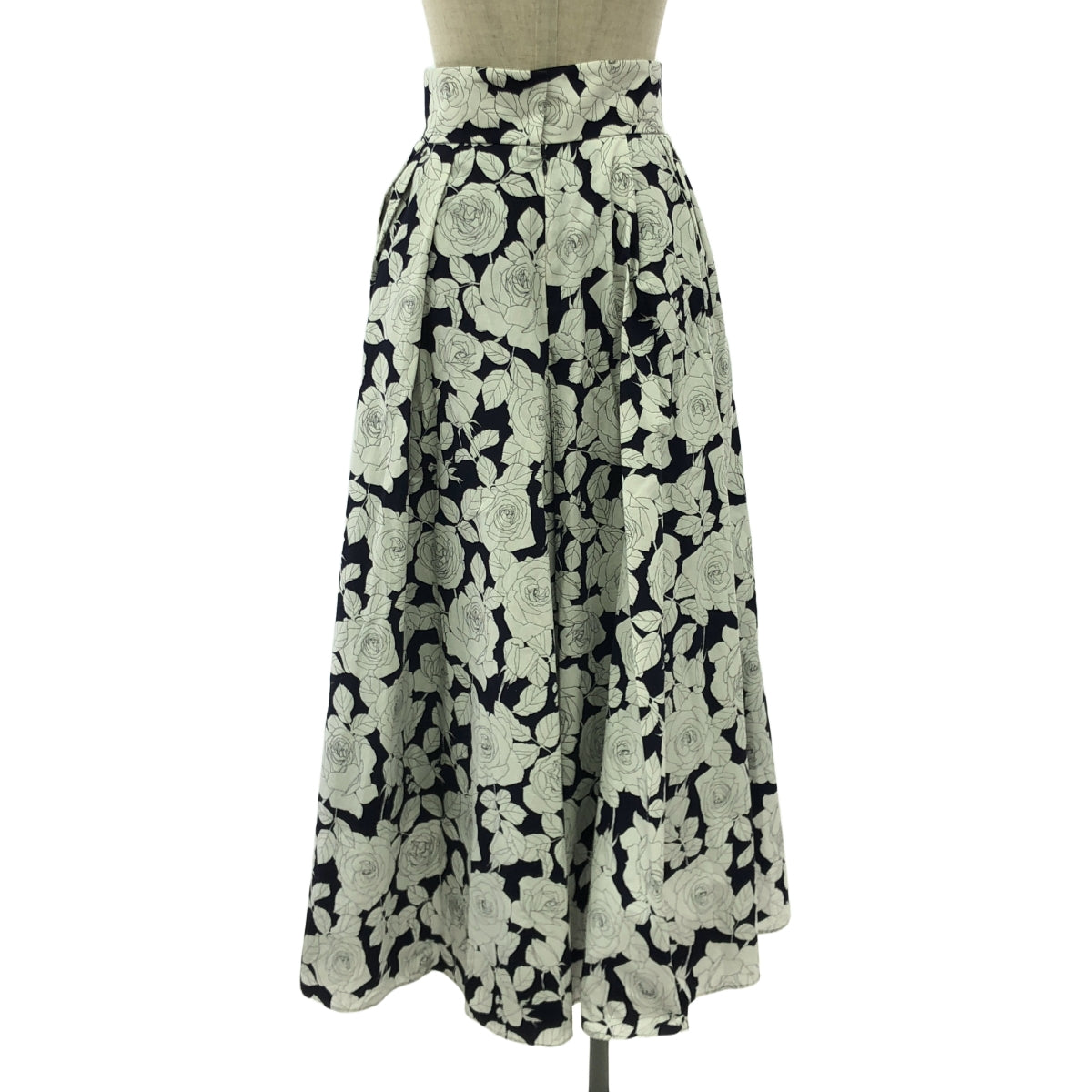 【美品】  SEVEN TEN by MIHO KAWAHITO / セブンテンバイミホカワヒト | ヴィンテージプリント タック スカート | S | ネイビー/ホワイト | レディース