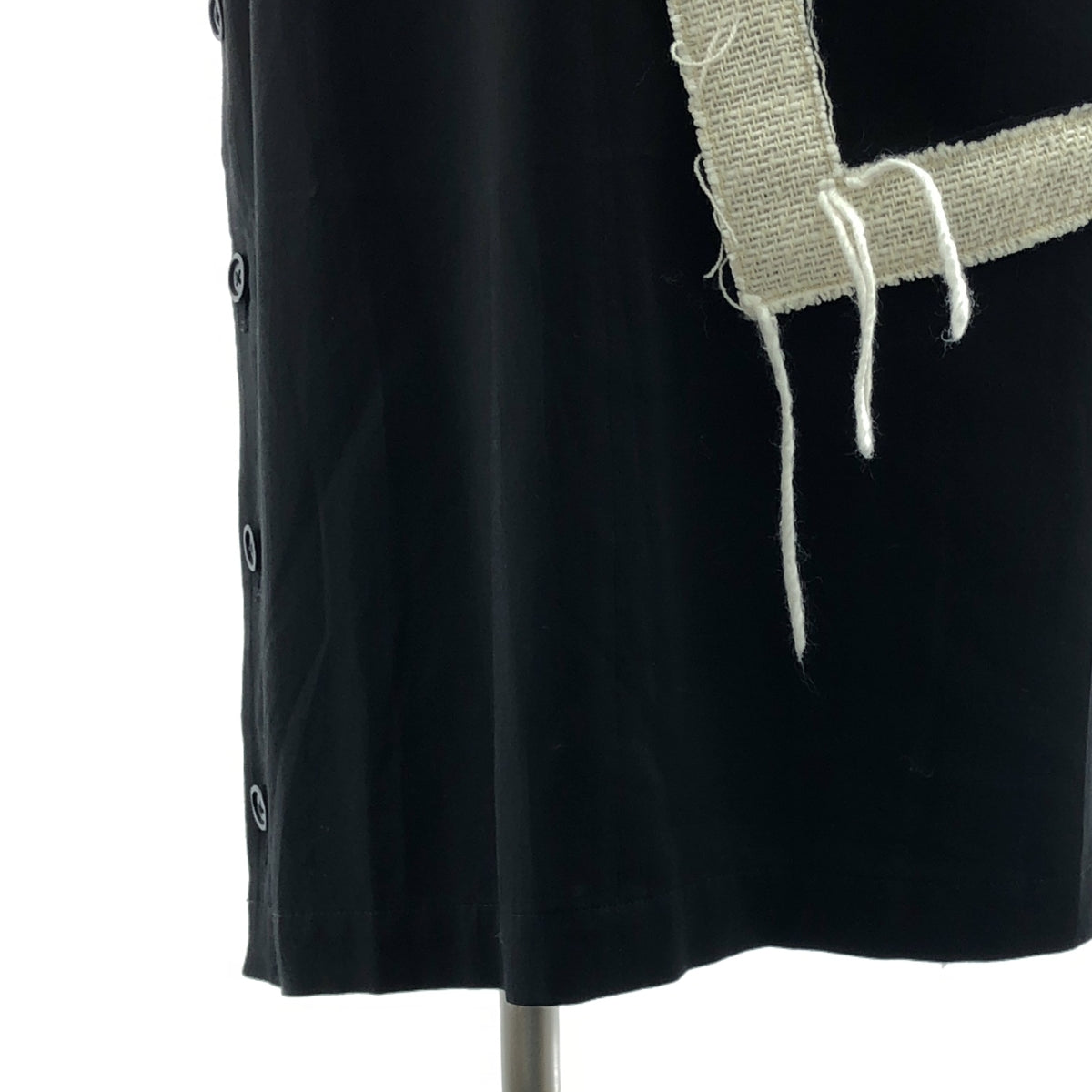 YOHJI YAMAMOTO POUR HOMME / 요우지야마모토풀 옴므 | 2024AW | Cu/Ry/S GABARDINE PATCH RIGHT SIDE VENTS SKIRT / 어저스터 와이드 스커트 | 3 | 남성