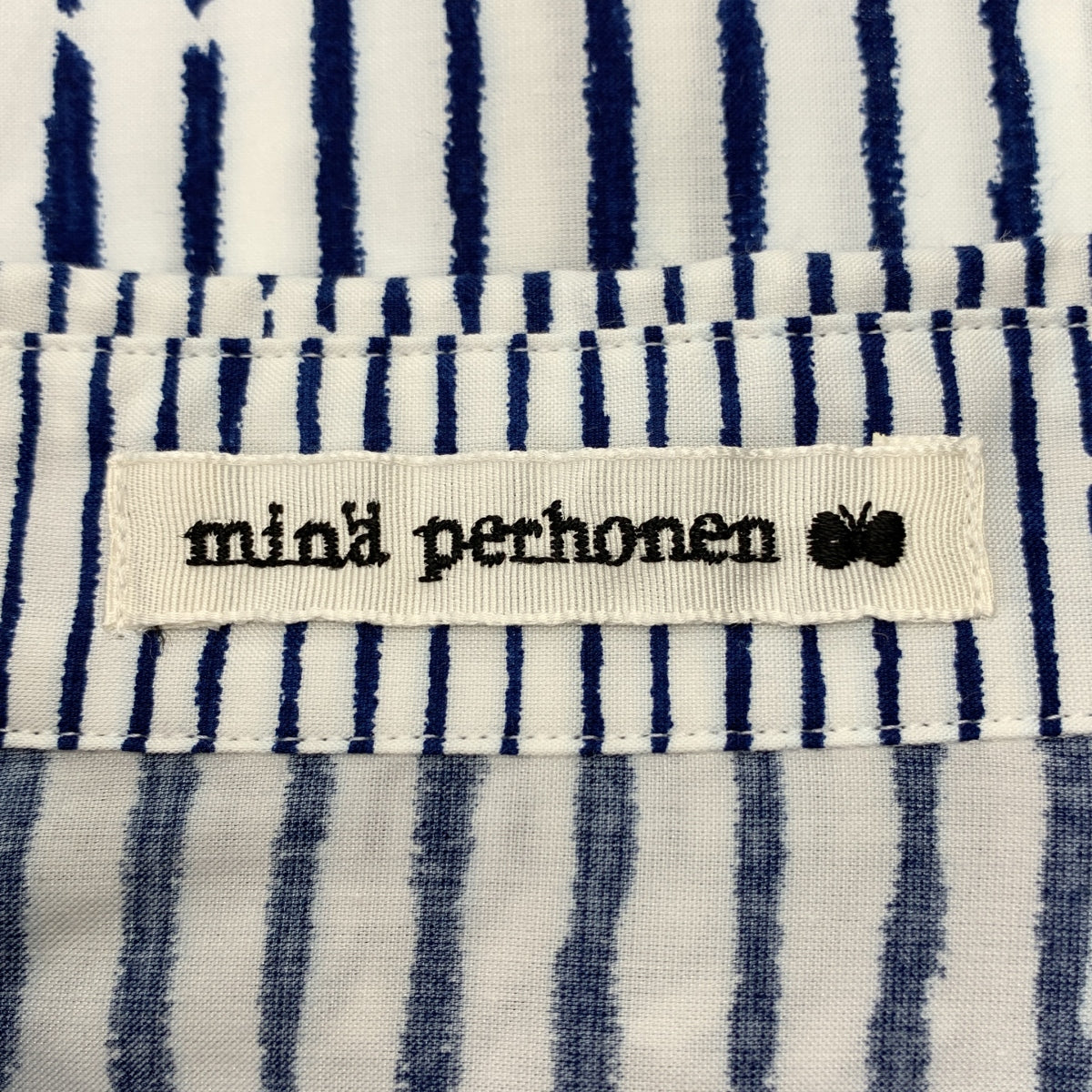 mina perhonen / 미나펠호넨 | 2025-26 a/w | misty flower 꽃 스트라이프 라운드 컬러 셔츠 | 40 |