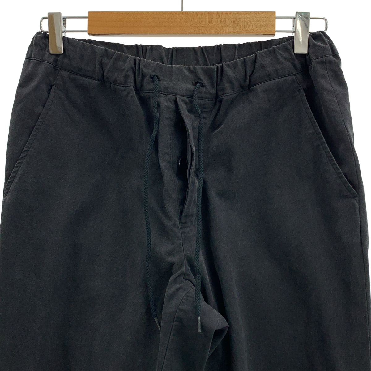 ARTS&SCIENCE / アーツアンドサイエンス | コットン テーパード イージーパンツ | 2 | ブラック | レディース