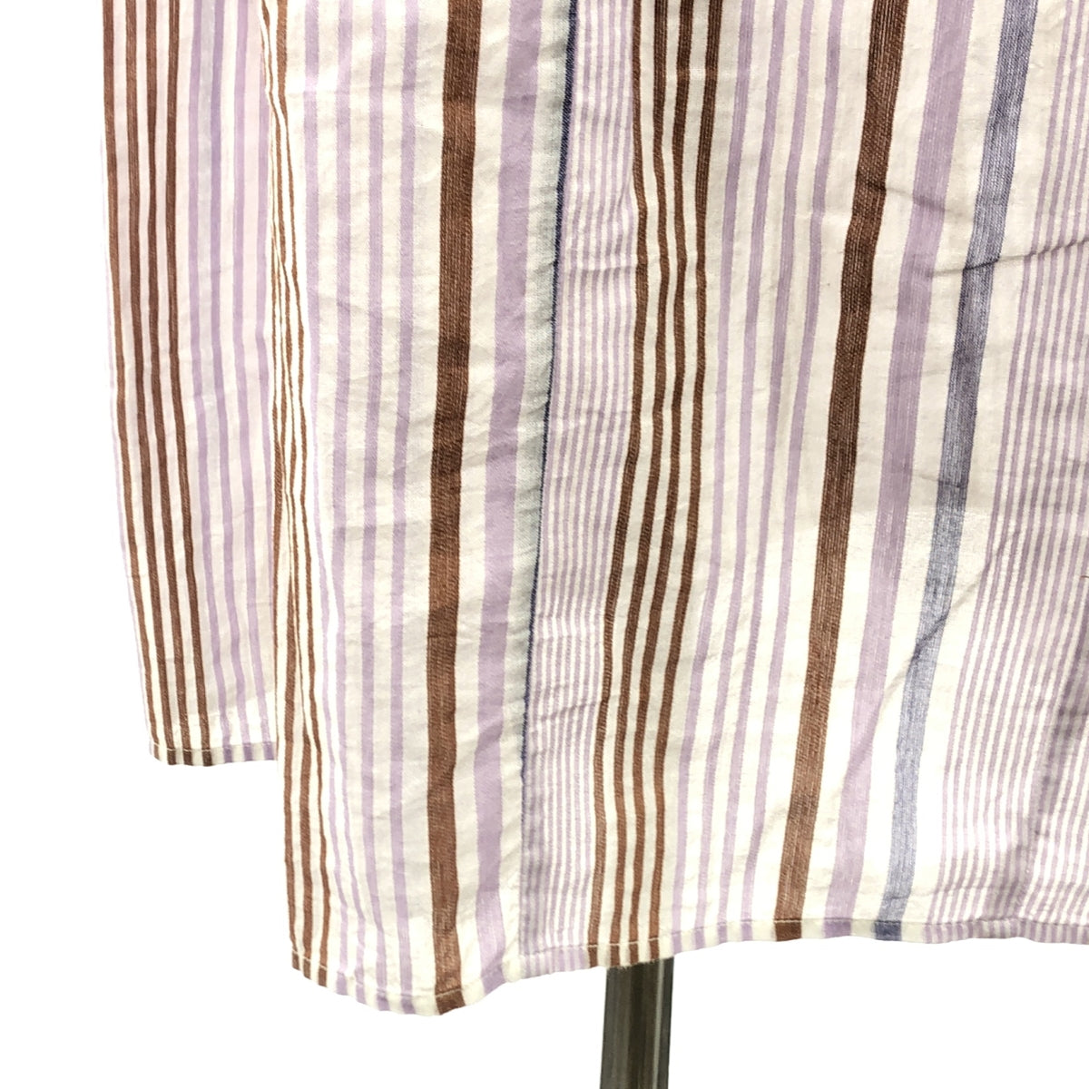 【新品】  ne Quittez pas / ヌキテパ | 2025SS | Cotton Voile Stripe Sleeveless Embroidery Dress コットンボイル ストライプ ノースリーブ ワンピース | S | パープル / ホワイト / ブラウン | レディース