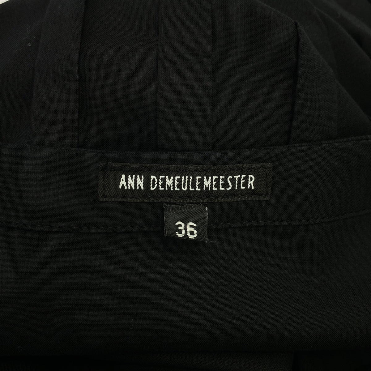 ANN DEMEULEMEESTER / アンドゥムルメステール | ライン ギャザー バンドカラー ロングシャツ | 36 | ブラック | レディース Ann Demeulemeester - ANN DEMEULEMEESTER / アンドゥムルメス