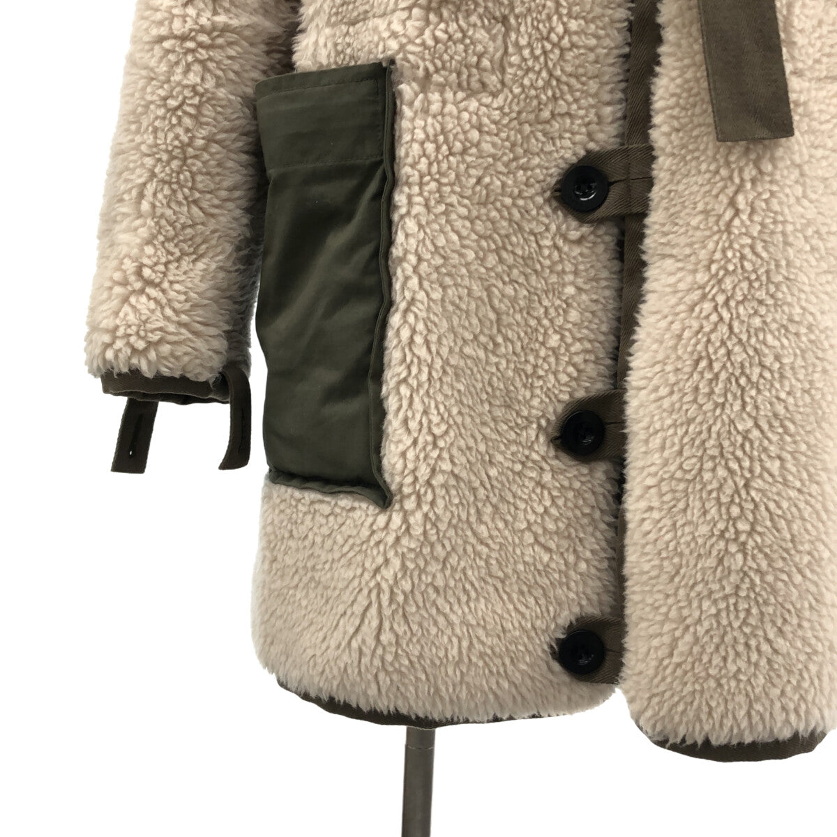 [狀況良好] sacai | 2020秋冬 |可翻轉混合材質蟒蛇皮軍用大衣 | 2 |象牙色/卡其色|男士