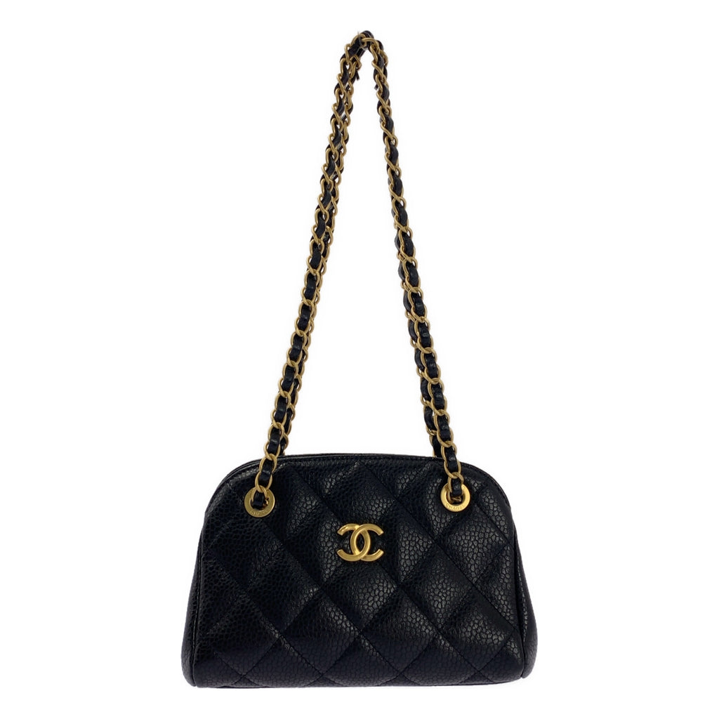 CHANEL | 魚子醬與粒面小牛皮小保齡球包 |