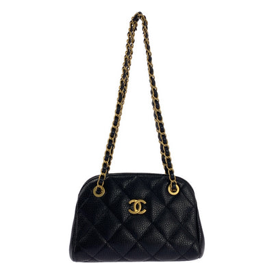CHANEL | 魚子醬與粒面小牛皮小保齡球包 |