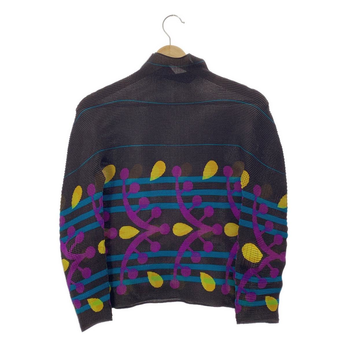 me ISSEY MIYAKE / 미이세이미야케 | 플리츠 하이넥 프린트 탑스 |