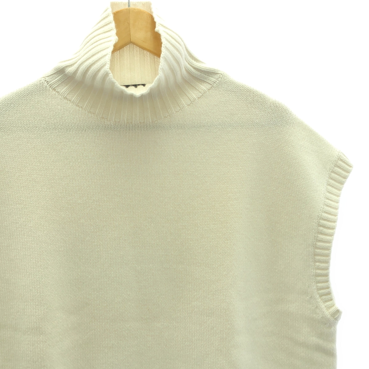 艾布雷 / 艾布爾 |羊絨高領無袖針織衫 | F |象牙 |女性的