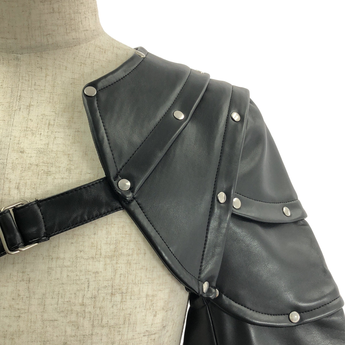 COMME des GARCONS HOMME PLUS / コムデギャルソンオムプリュス | 2016AW | フェイクレザー カシメ打ち 甲冑 鎧 アーム / 総裏地 | L | メンズ