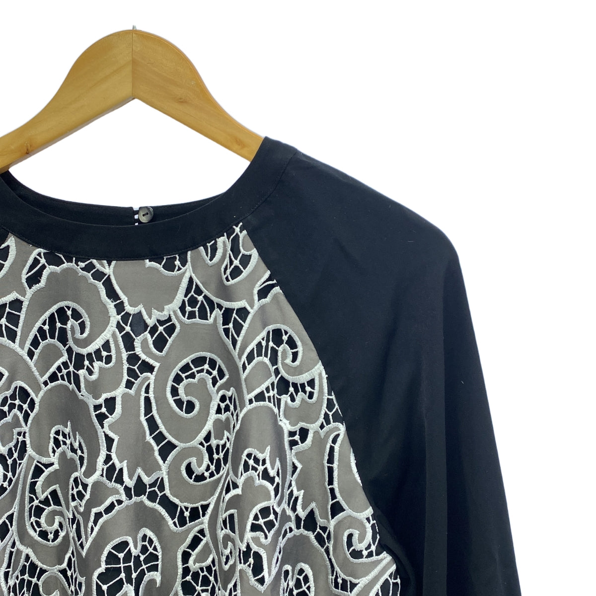 VIVIENNE TAM |蕾絲刺繡捲袖襯衫 |尺寸 40 |黑色/白色/灰色 |女性的