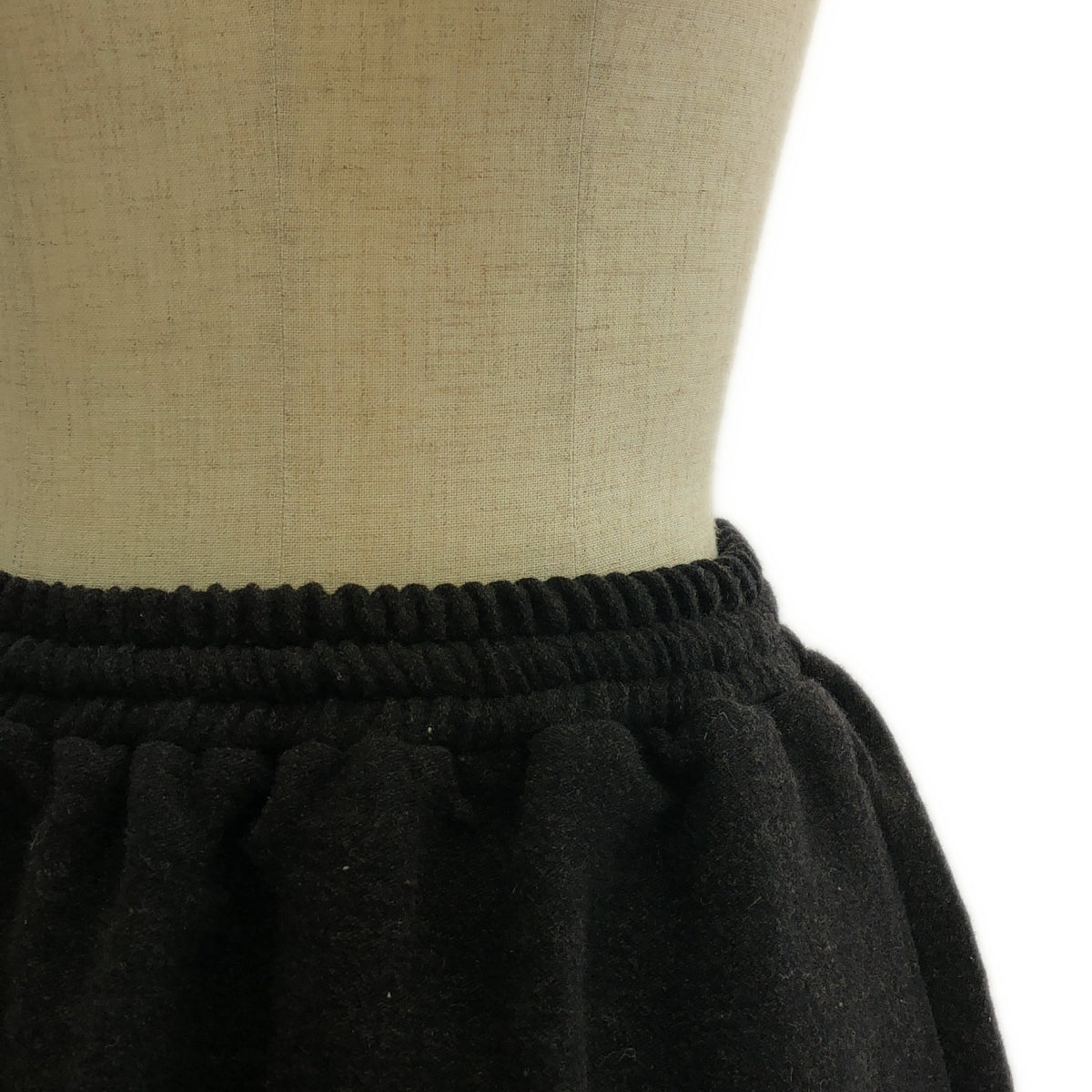 [品相良好] Aviva Jifei Xue | 2024AW | 羊毛抽繩寬長裙 / 全襯裡 | S | 黑色 | 女款