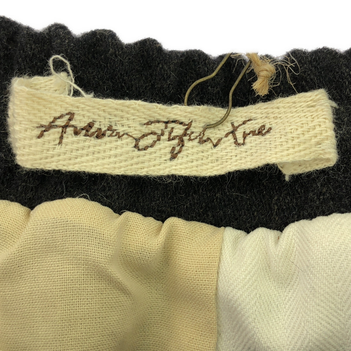 [品相良好] Aviva Jifei Xue | 2024AW | 羊毛抽繩寬長裙 / 全襯裡 | S | 黑色 | 女款