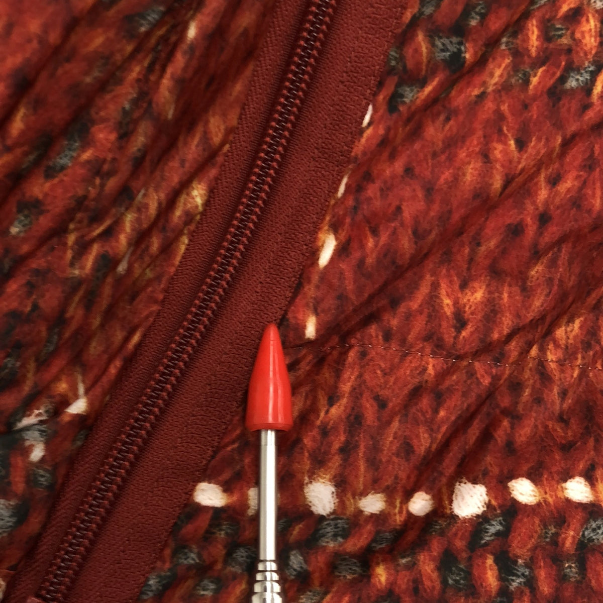 UNDER COVER  / アンダーカバー | 2020AW | ニット転写 総柄 フィッシュテール フーデッドダウンジャケット | 1 | オレンジ | レディース