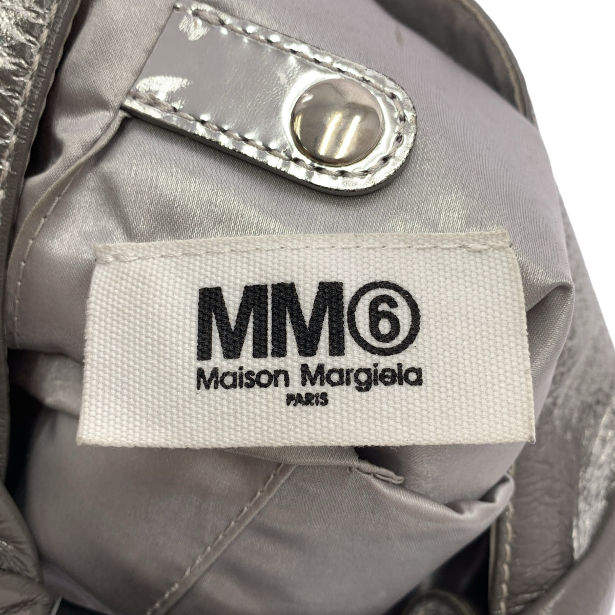 MM6 Maison Margiela / エムエムシックスメゾンマルジェラ | 2023 | JAPANESE / ジャパニーズ メタリック ロゴハンドル ハンド トートバッグ | UNI | レディース
