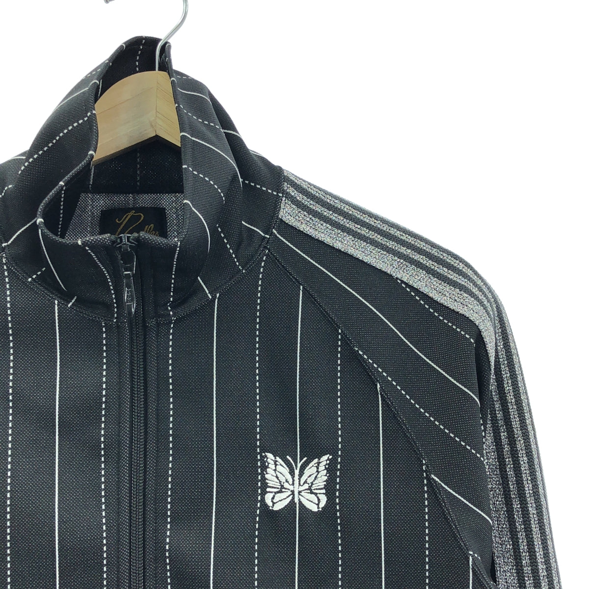 [新款] Needles | 2024 春夏 | x CITYSHOP / 條紋運動外套 | XS | 黑/銀 | 男款