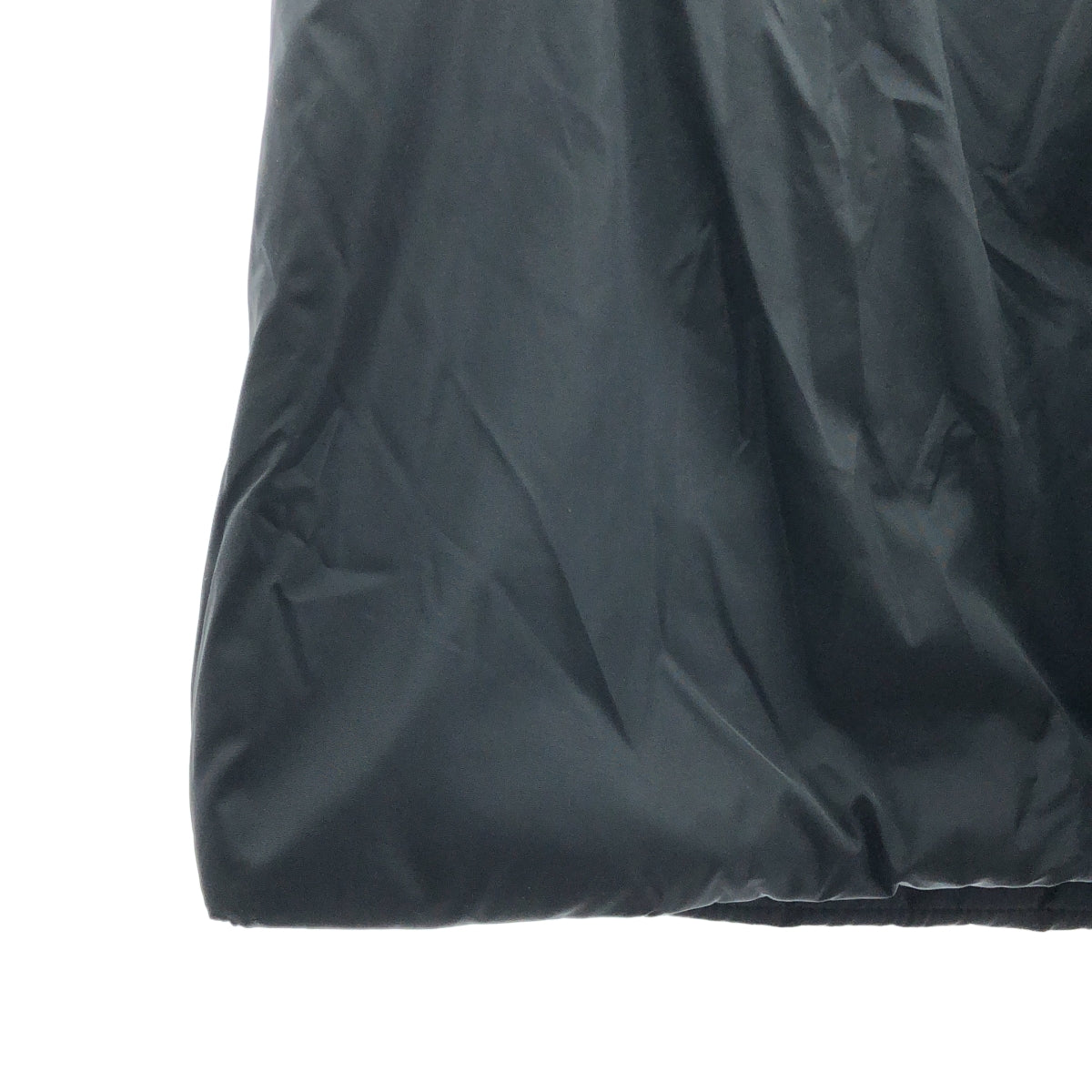 PRADA | 2000 年代 | 加厚尼龍羽絨外套 | S 碼 | 黑色 | 男款