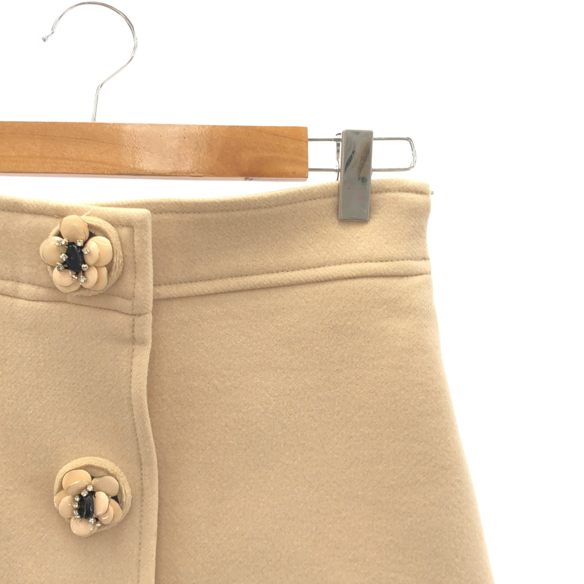 miu miu / ミュウミュウ | フラワーボタン ウール スカート | 38 | ベージュ | レディース