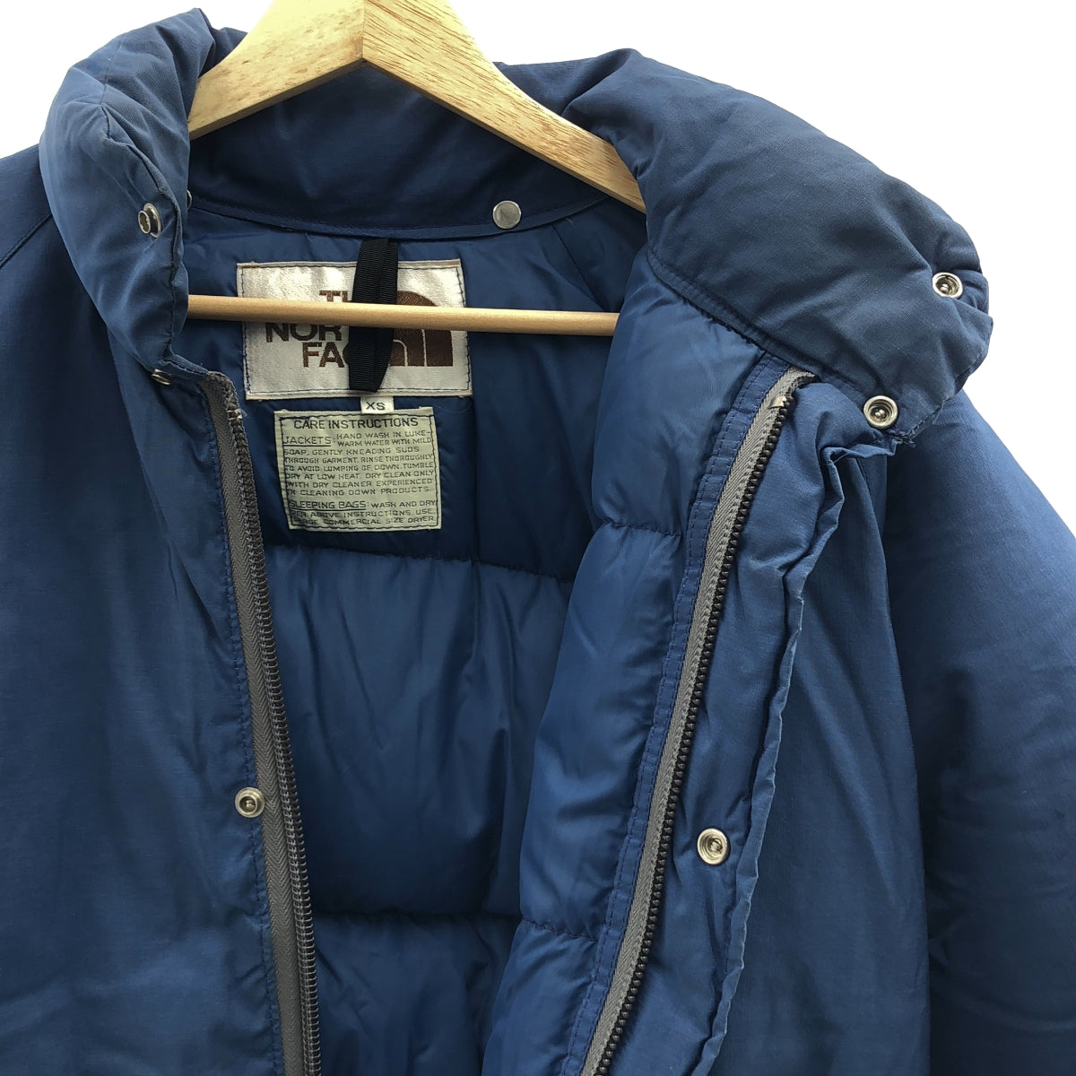 THE NORTH FACE | 1970 年代復古棕色標籤羽絨外套 | XS | 藍色 | 男款